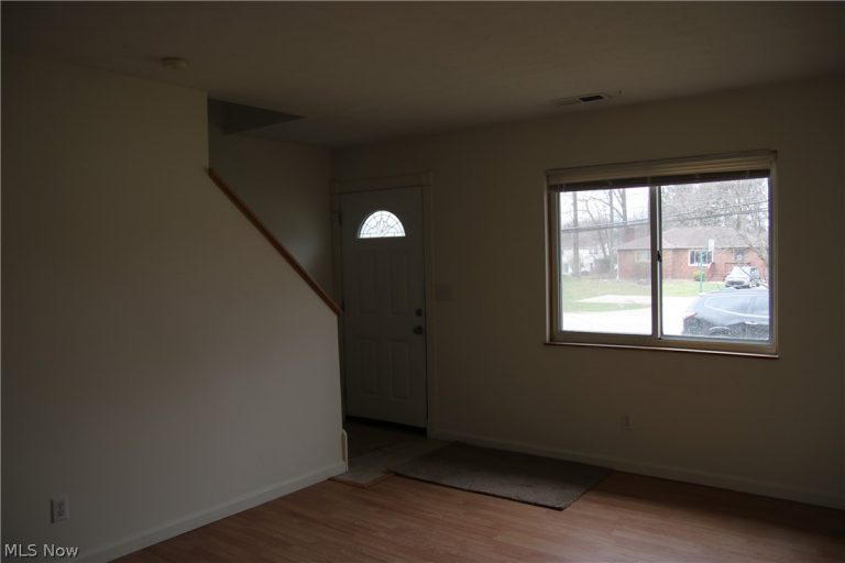 4728 Fishcreek Road, Stow, OH - Photo 6