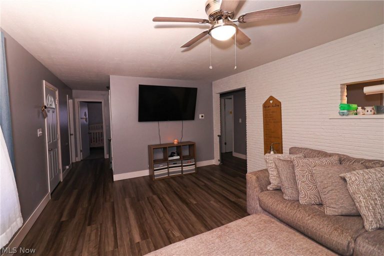 1128 Myrtle Avenue, Ashtabula, OH - Photo 4
