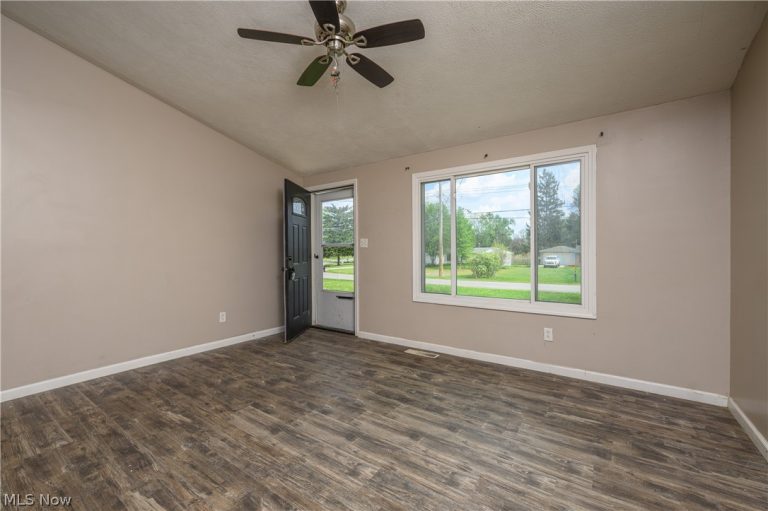 2889 Polly Road, Ravenna, OH - Photo 5