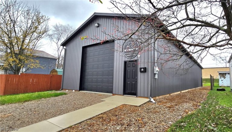 2420 Wilmer Street, Zanesville, OH - Photo 4