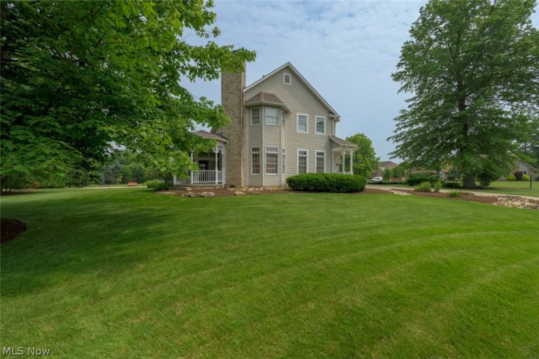 1015 Cambridge Court, Warren, OH - Photo 8