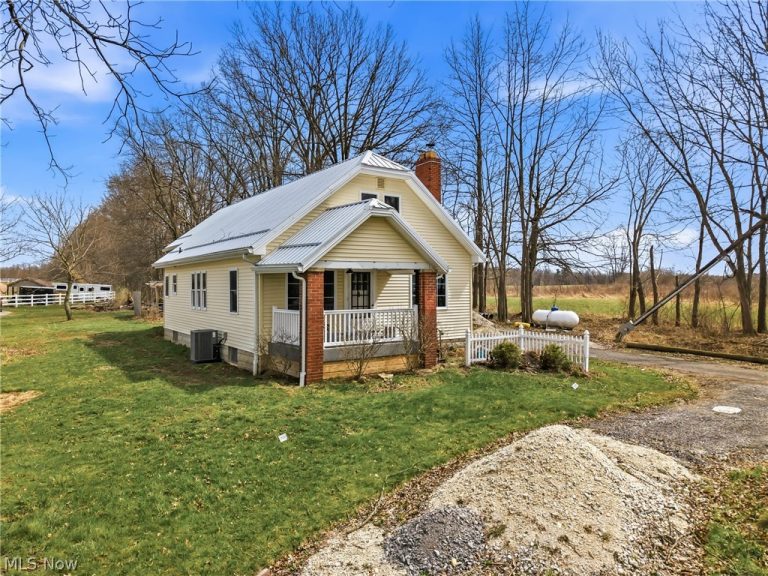 8305 Columbiana Canfield Road, Canfield, OH, 44406