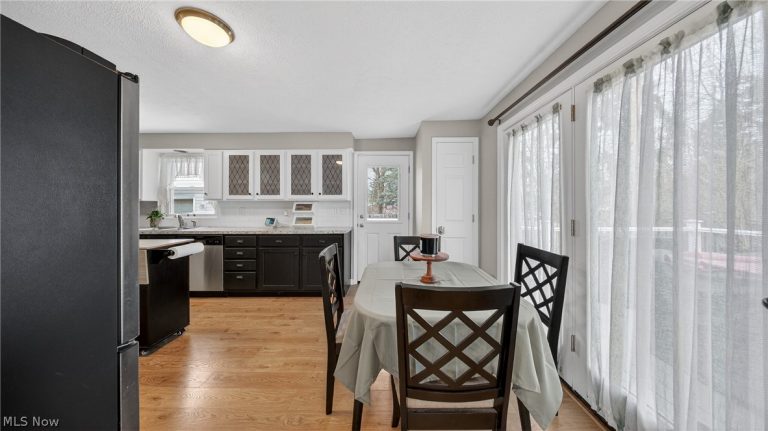 425 Broadway Street, Medina, OH - Photo 6