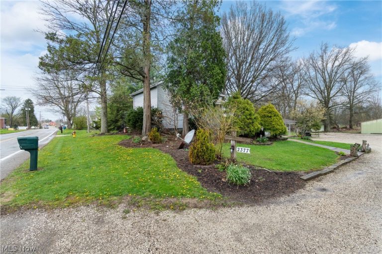 2377 Greensburg Road, North Canton, OH - Photo 4