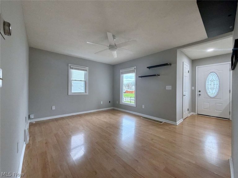 4515 pershing Avenue, Parma, OH - Photo 4