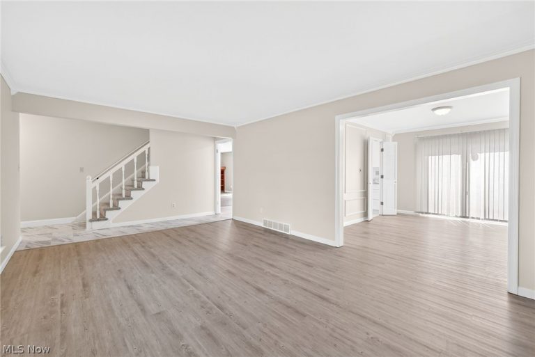 25191 Butternut Ridge Road, North Olmsted, OH - Photo 2