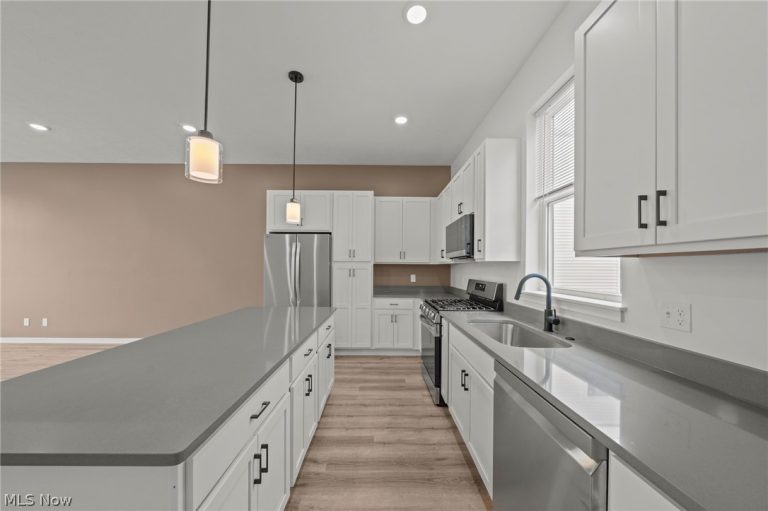 4709 Bridge Avenue, Cleveland, OH - Photo 8