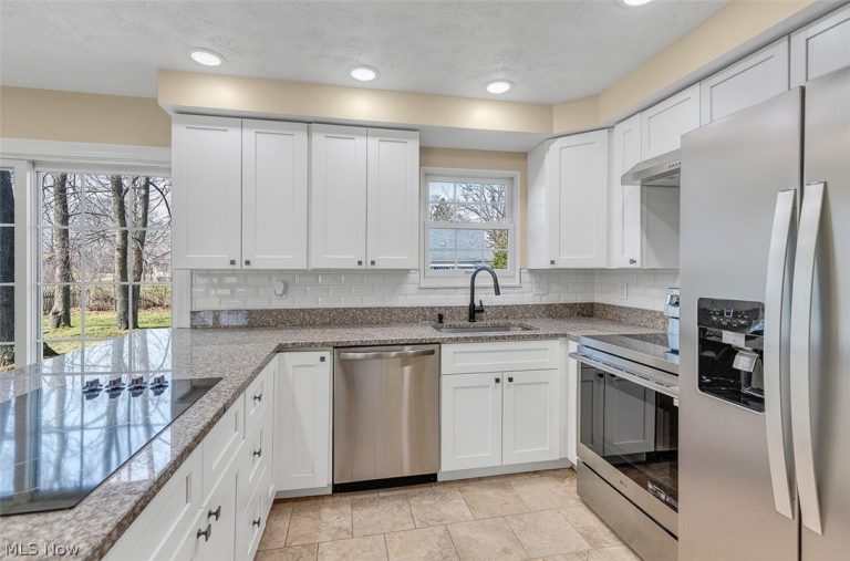 620 Lindford Drive, Bay Village, OH - Photo 6