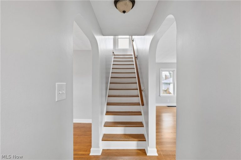 246 Oakley Avenue, Boardman, OH - Photo 6