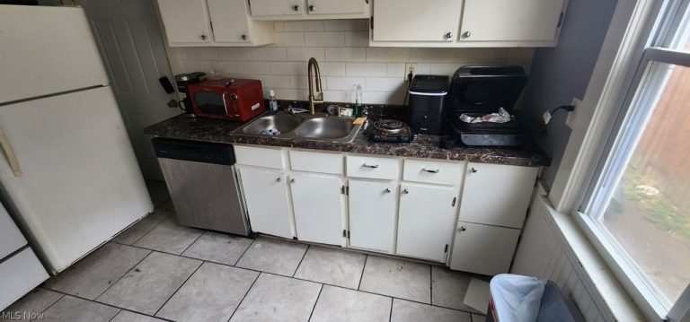 3868 19, Cleveland, OH - Photo 6