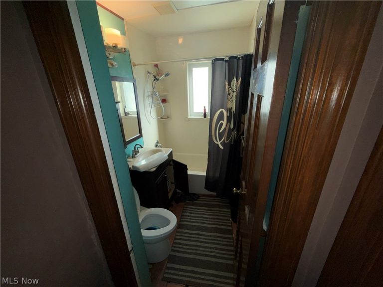 7313 Traymore Avenue, Brooklyn, OH - Photo 5