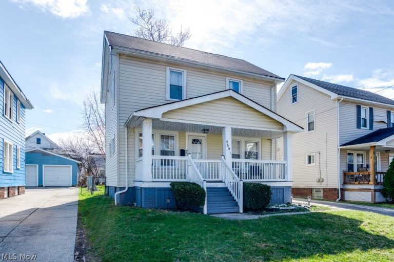4691 Burleigh Road, Garfield Heights, OH - Photo 2
