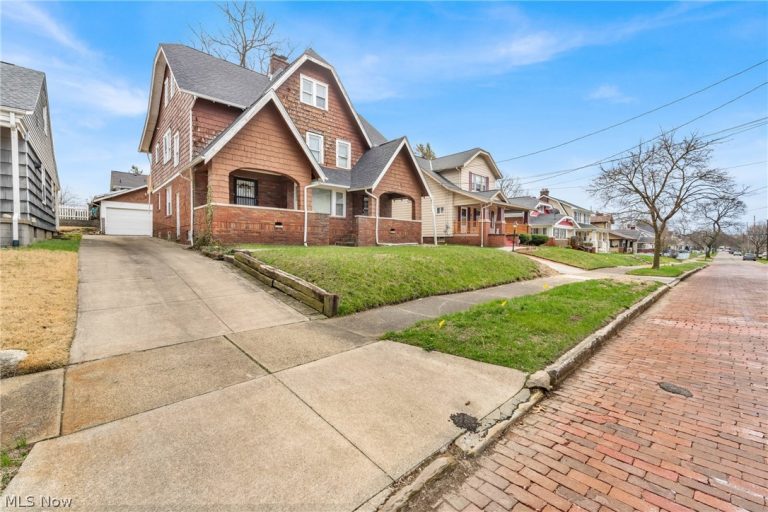 967 Oakland Avenue, Akron, OH - Photo 4