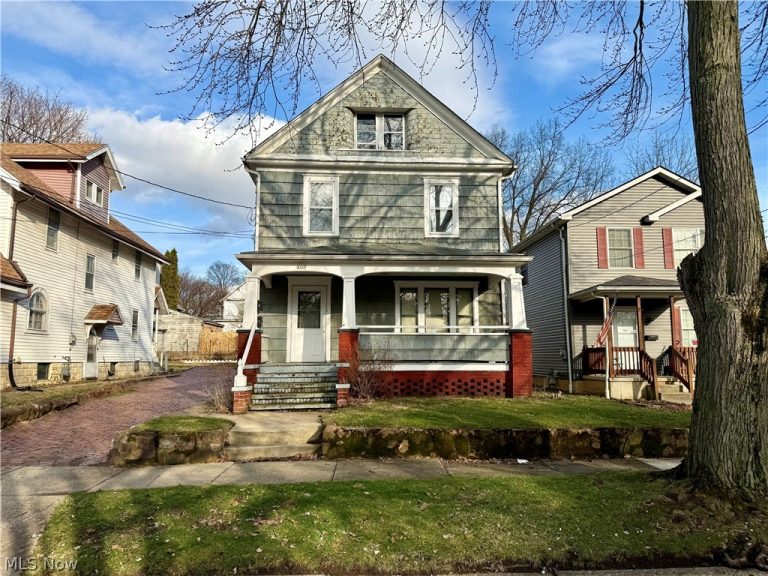1383 Curtis Street, Akron, OH, 44301