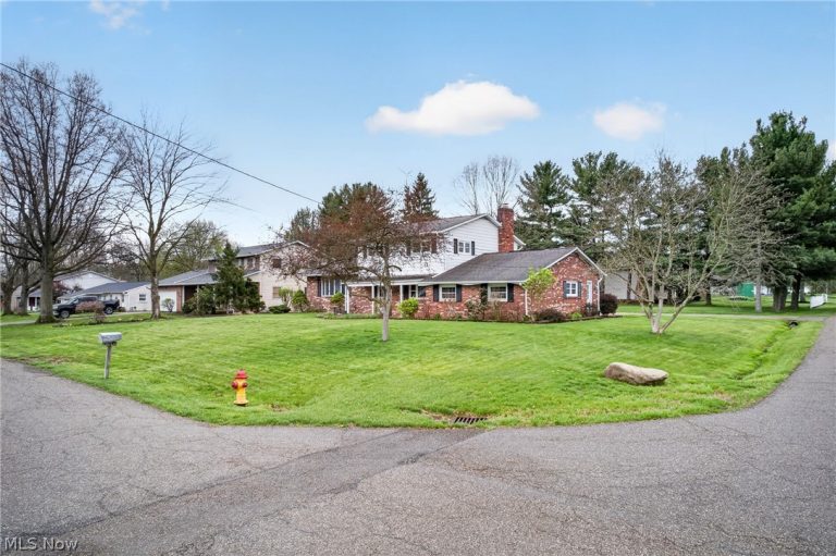 7432 Klingston Street, Massillon, OH - Photo 3