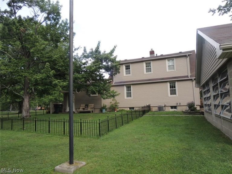 6531 Columbiana New Castle Road, New Middletown, OH - Photo 3