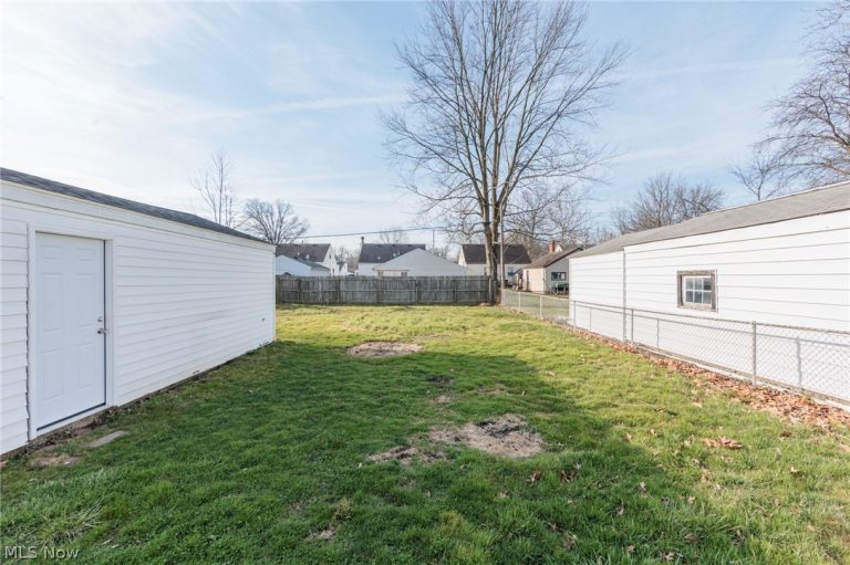 609 Princeton Avenue, Elyria, OH - Photo 6