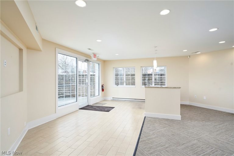 799 White Pond Drive #E, Akron, OH - Photo 5