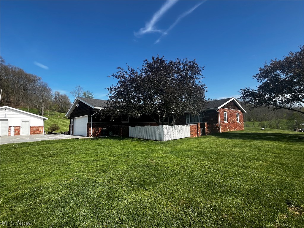 47666 Seneca Lake Road, Sarahsville, OH