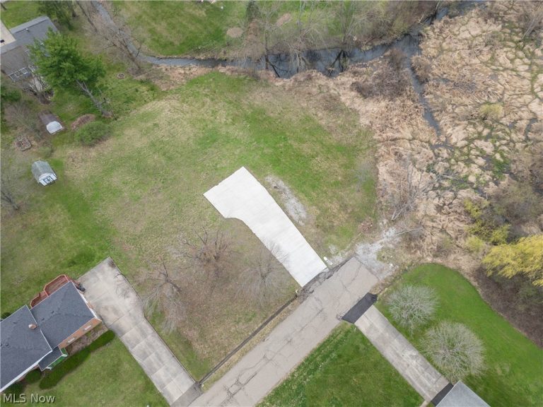 Skycrest Drive, Canton, OH - Photo 2