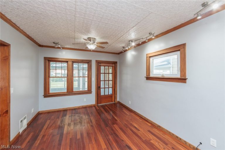 3563 97th Street, Cleveland, OH - Photo 8