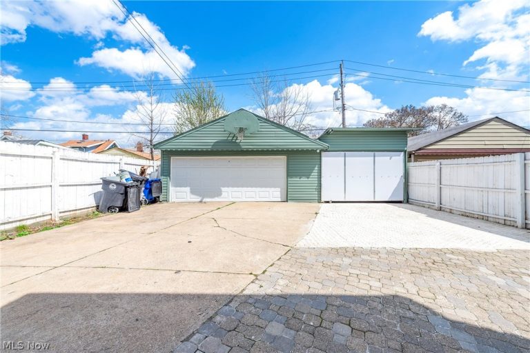 3437 95th Street, Cleveland, OH - Photo 4