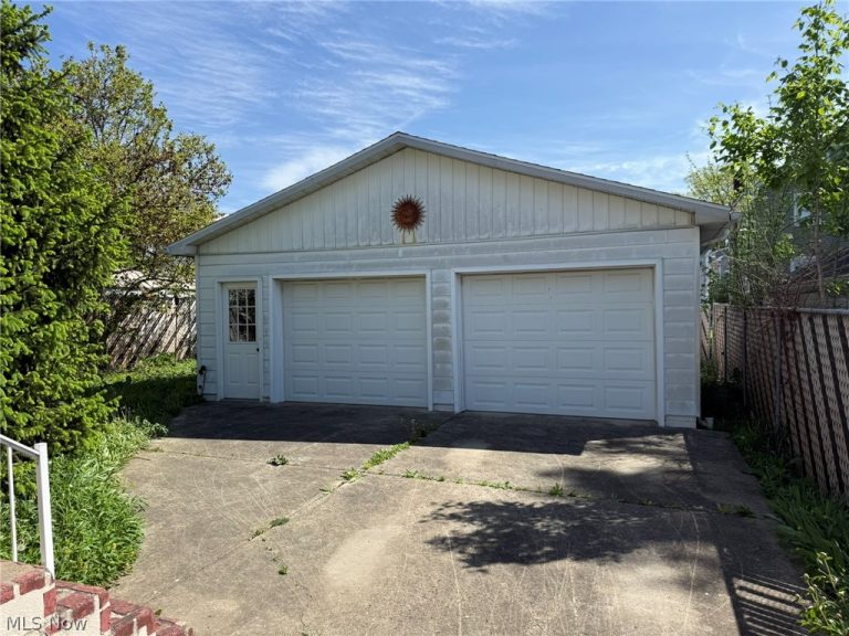 612 Eastlawn Avenue, Parkersburg, WV - Photo 5