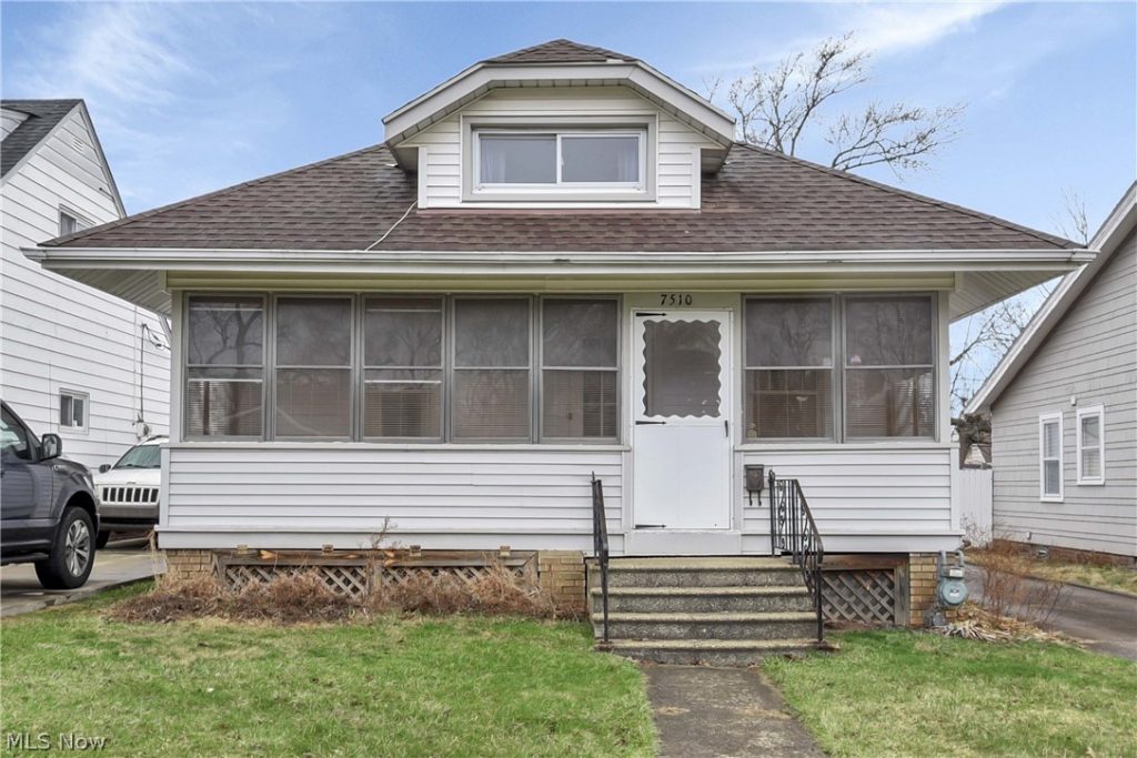 7510 Manhattan Avenue, Parma, OH