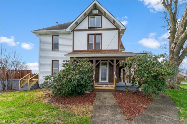 563 Geneva Avenue, Struthers, OH, 44471