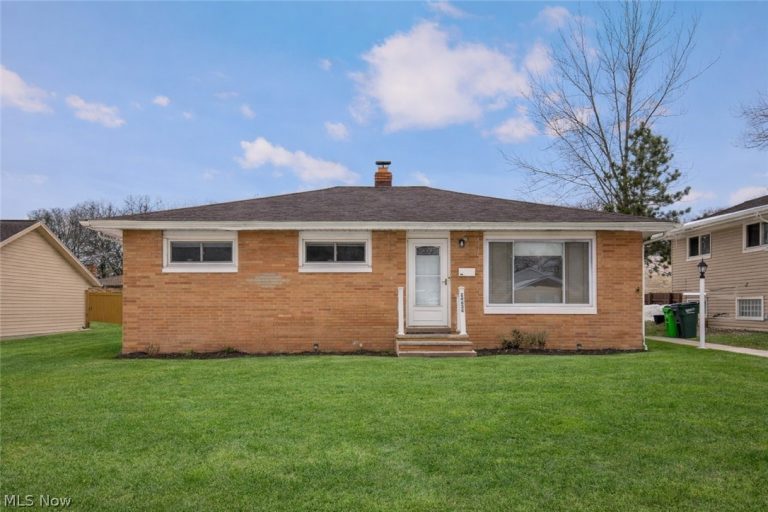 24634 Staghorn Drive, Bedford Heights, OH, 44146