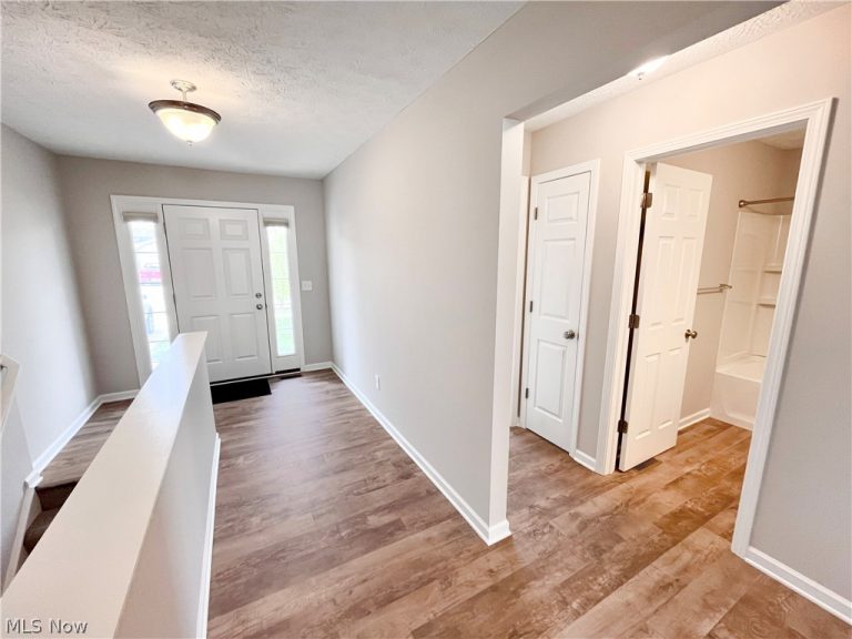 3943 Abigail Drive, Lorain, OH - Photo 4