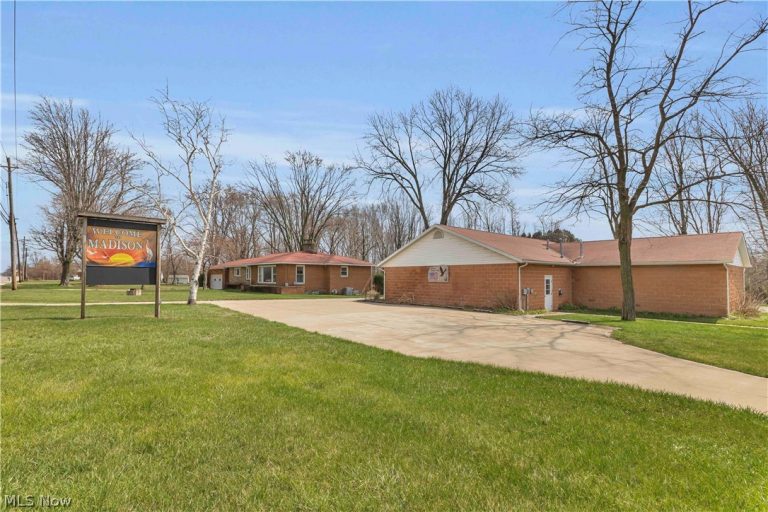 5500 Ridge Road, Madison, OH - Photo 8