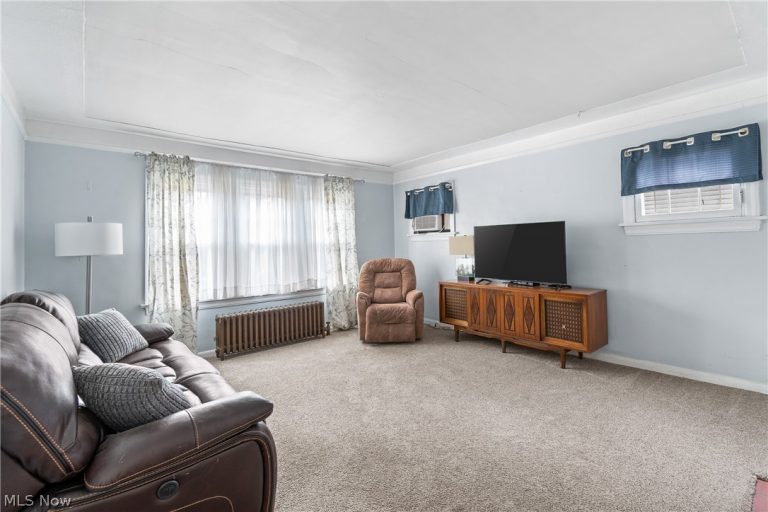 2330 16th Street, Cuyahoga Falls, OH - Photo 5