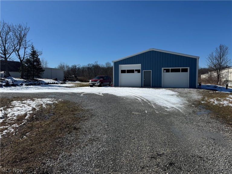 5818 Akron Cleveland Road, Hudson, OH - Photo 2