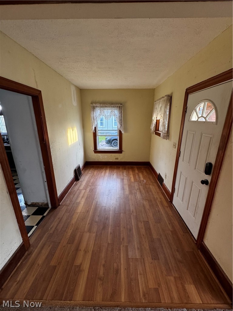 984 Sandusky Street, Conneaut, OH - Photo 8