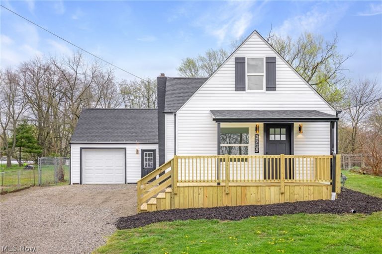 3208 Royal Avenue, Canton, OH, 44705