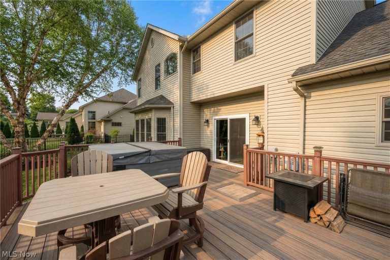 806 Forrest Ridge Drive, Dover, OH - Photo 6