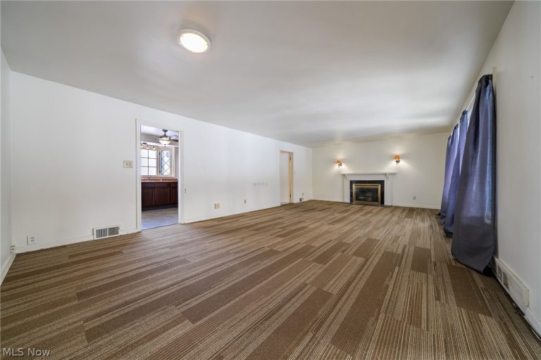 4602 College Road, South Euclid, OH - Photo 2