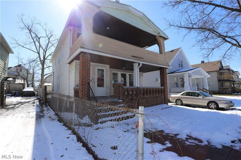 14308 Edgewood Avenue, Cleveland, OH - Photo 2