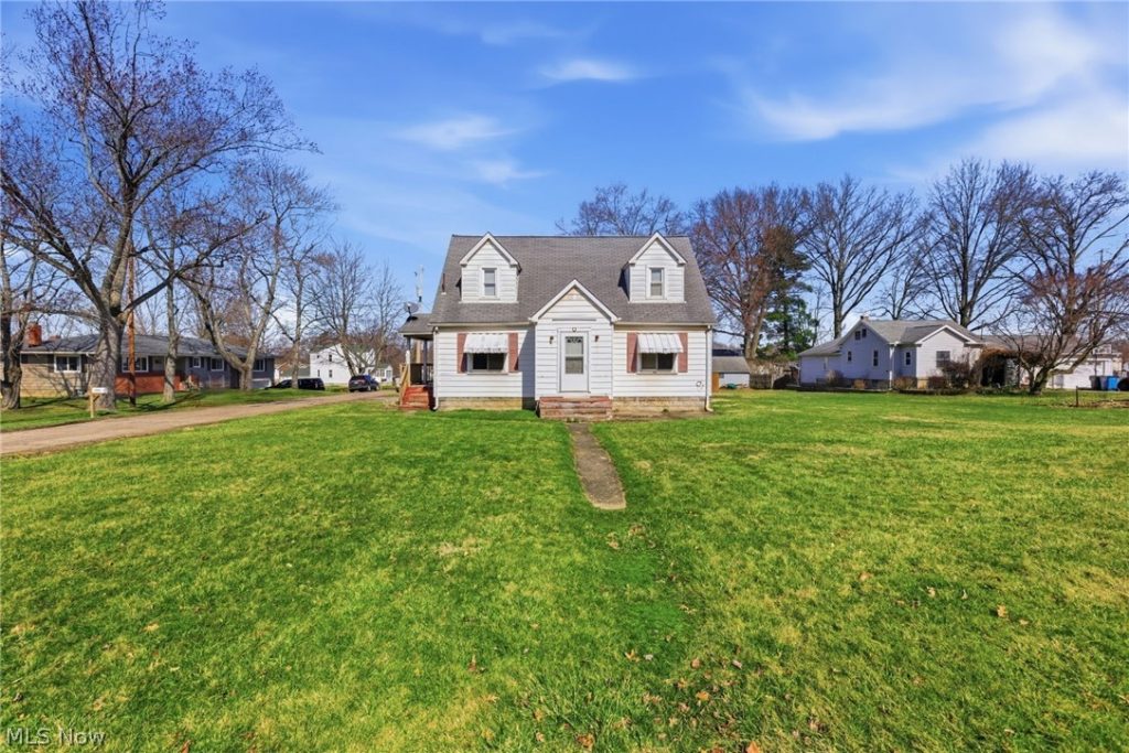2847 Youngstown Avenue, McDonald, OH