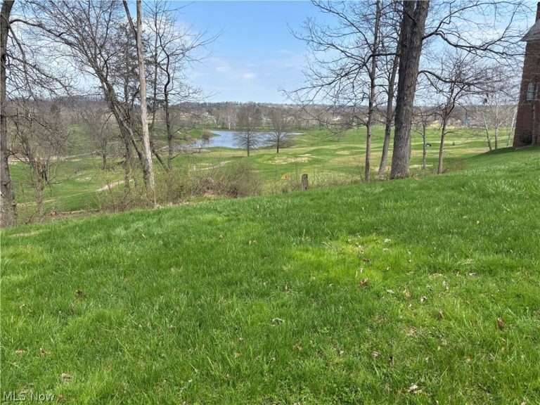 Woodridge Drive, Mineral Wells, WV - Photo 3