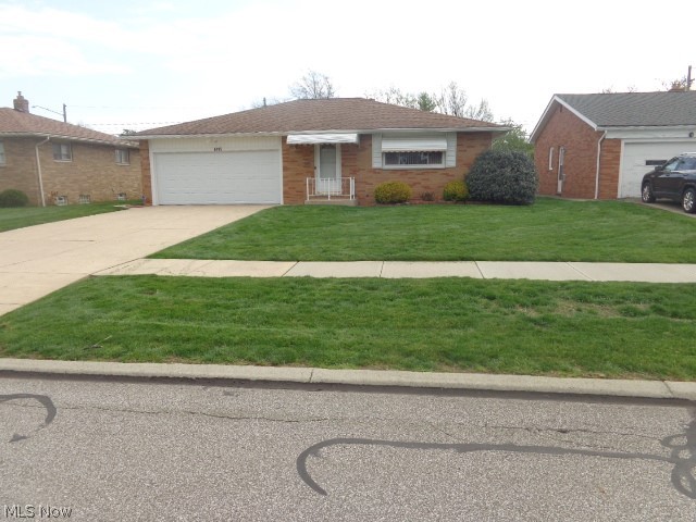 6195 Jamestown Drive, Parma, OH - Photo 8