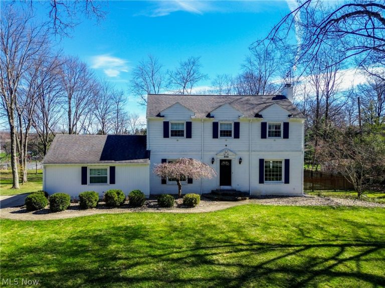 568 Hampshire Road, Fairlawn, OH, 44333