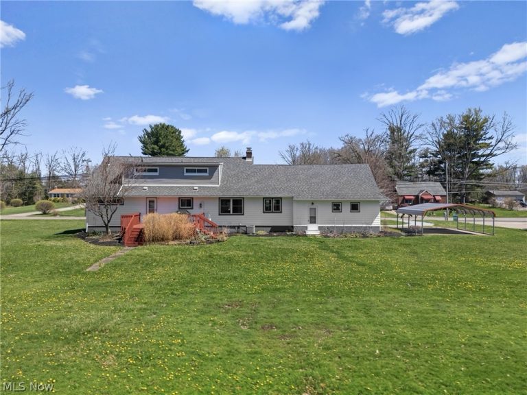 4423 Broadway Avenue, Louisville, OH - Photo 8