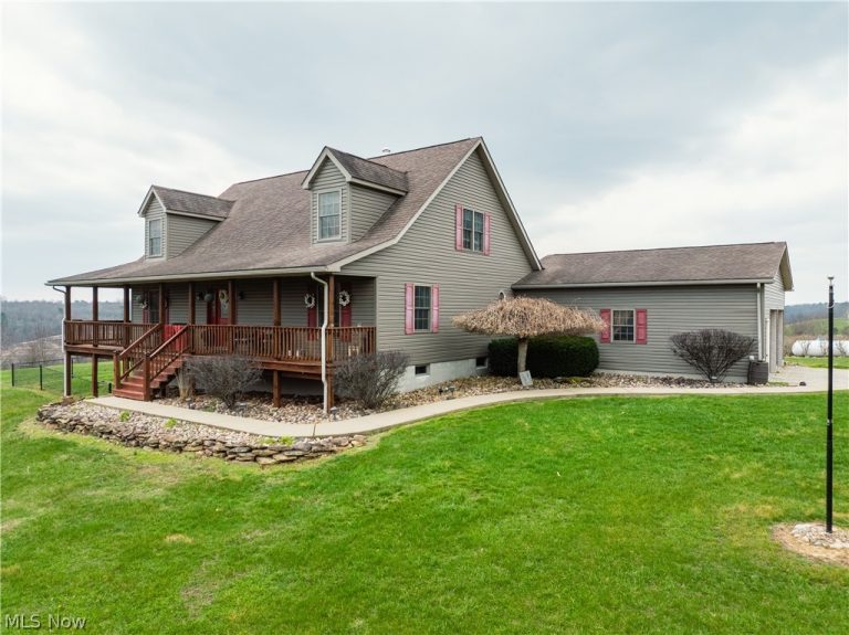 18579 Hobbler Lane, Lore City, OH, 43755