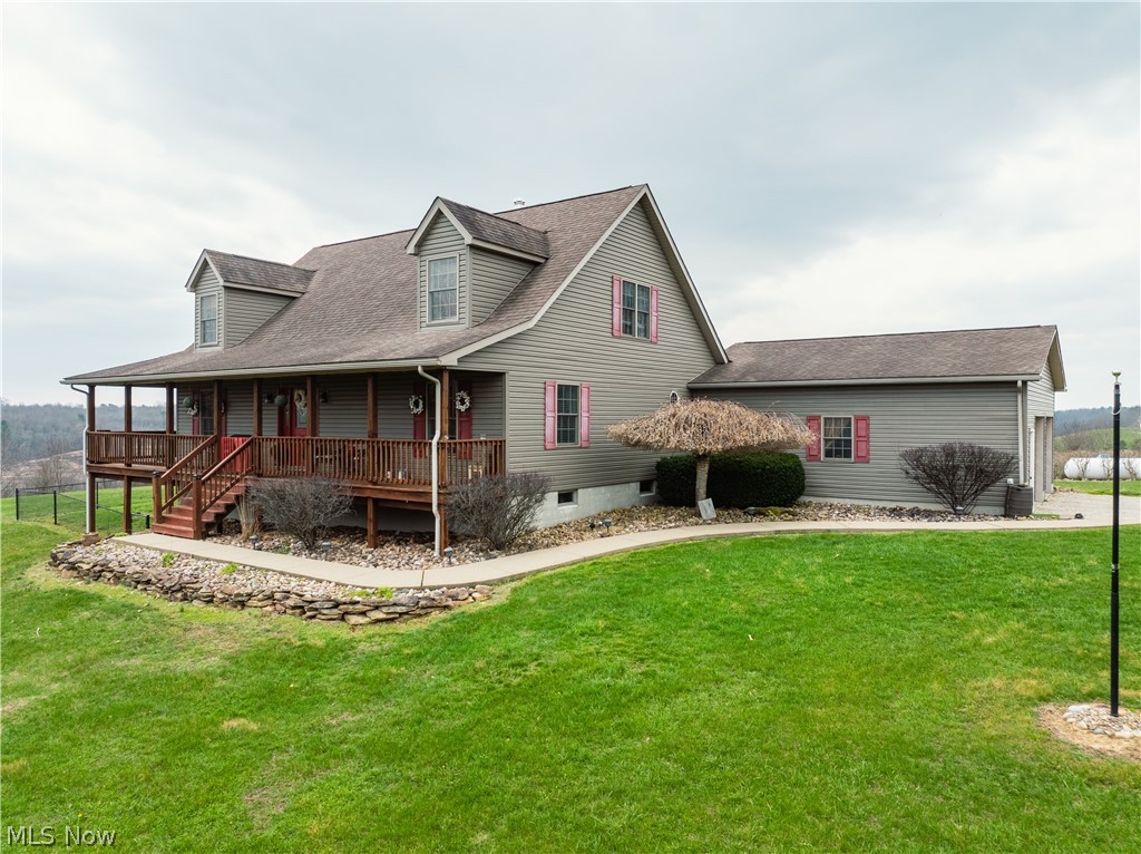 18579 Hobbler Lane, Lore City, OH