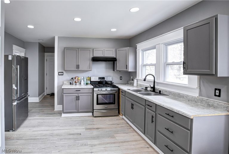 2983 59th Street, Cleveland, OH - Photo 5