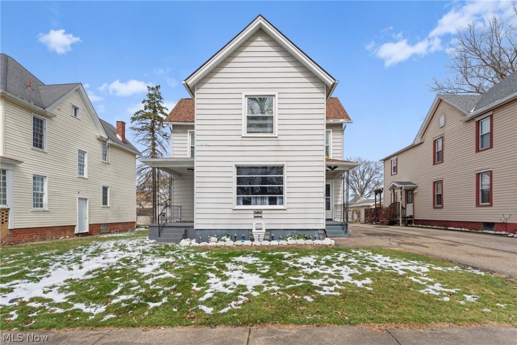 125 Indiana Avenue, Sebring, OH