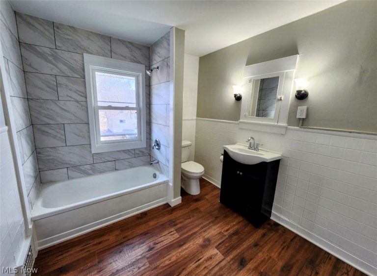 530 Rosemont Court, Canton, OH - Photo 8