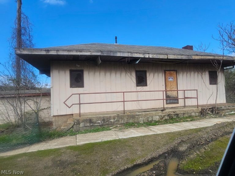 1015 30th Street, Ashtabula, OH - Photo 3
